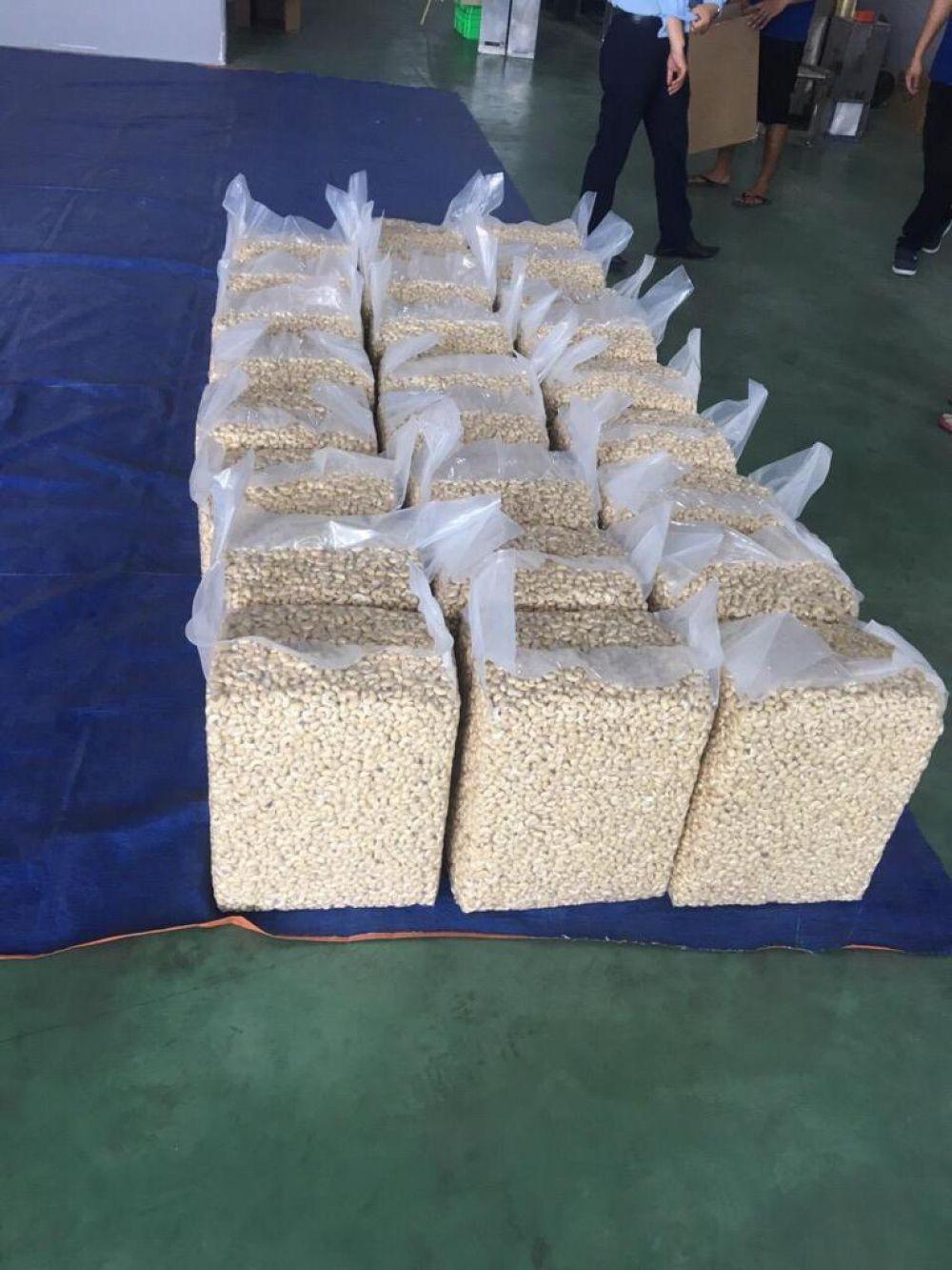 Bulk sealed packages for weekly wholesale shipping